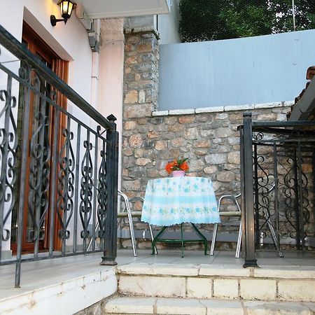Levídhion Platanos酒店 外观 照片